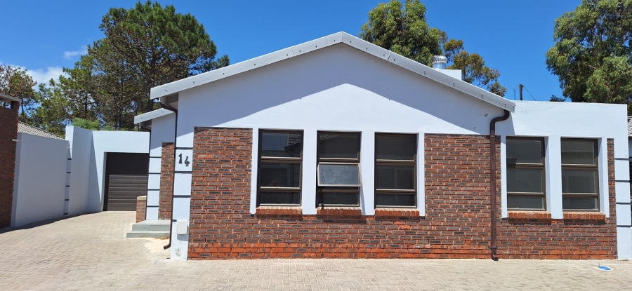 3 Bedroom Property for Sale in Albertinia Western Cape